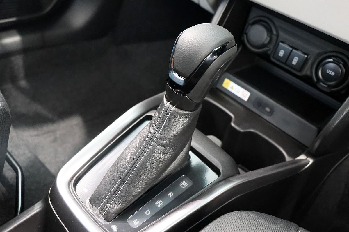 2025 Suzuki Swift Hybrid GLX UZ