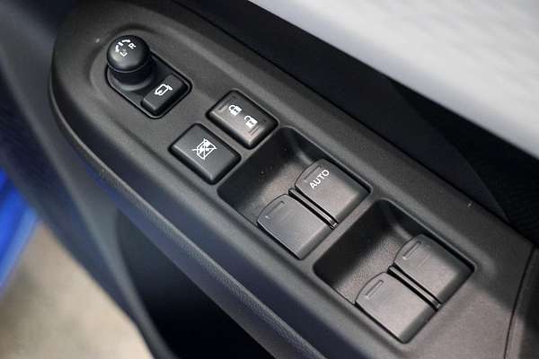 2025 Suzuki Swift Hybrid GLX UZ