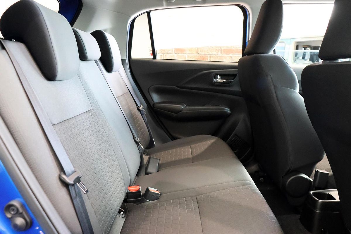 2025 Suzuki Swift Hybrid GLX UZ