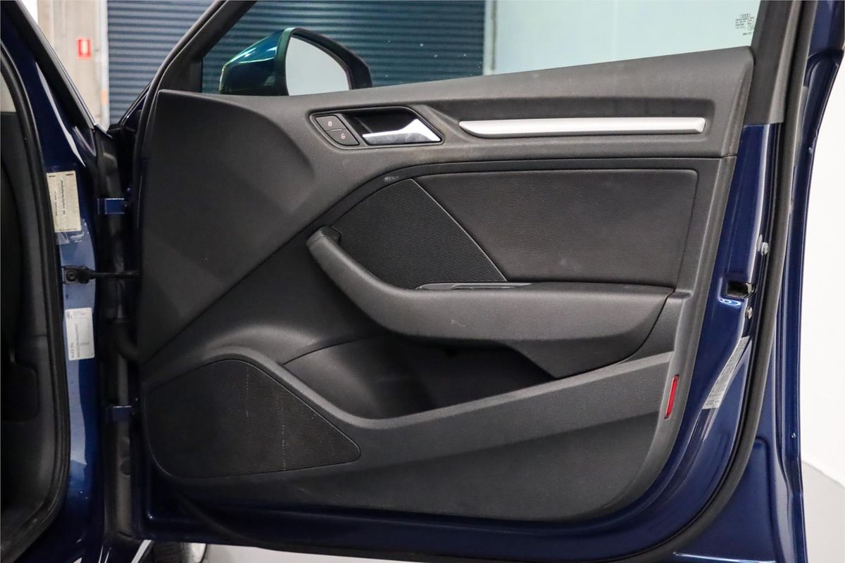 2014 Audi A3 Attraction 8V