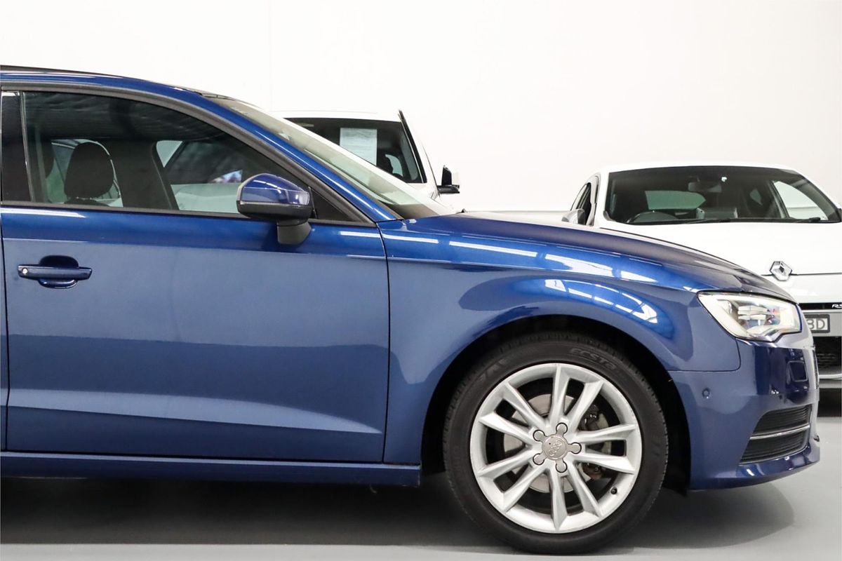 2014 Audi A3 Attraction 8V