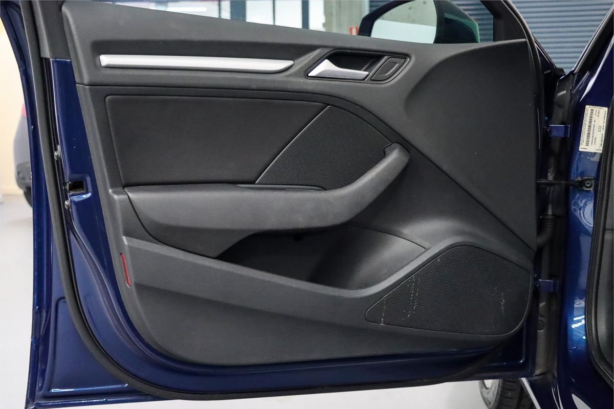 2014 Audi A3 Attraction 8V