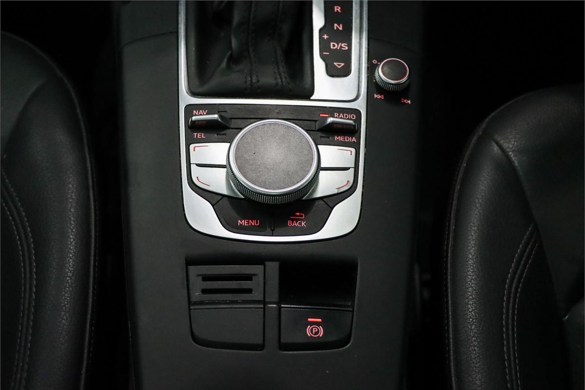 2014 Audi A3 Attraction 8V