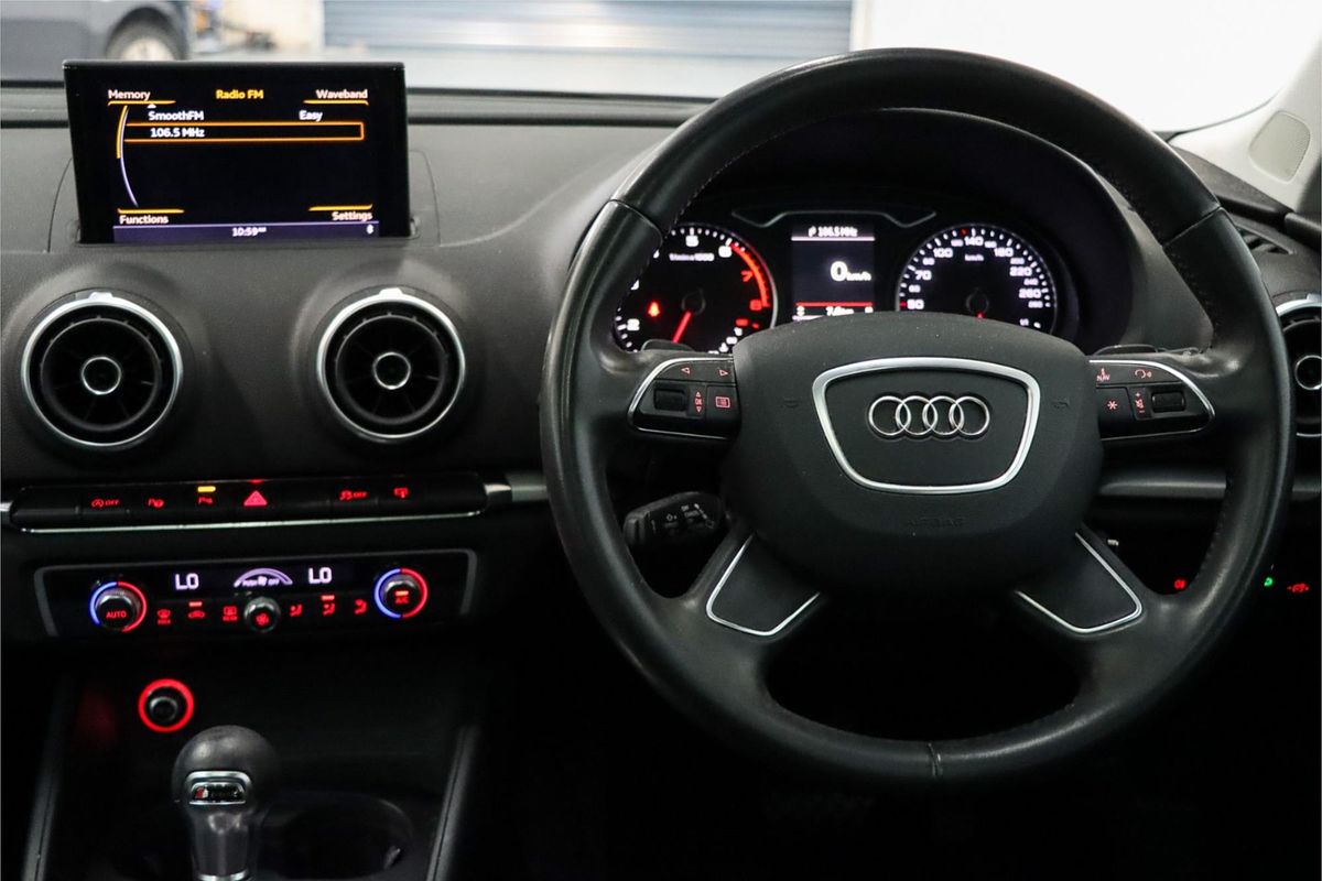 2014 Audi A3 Attraction 8V