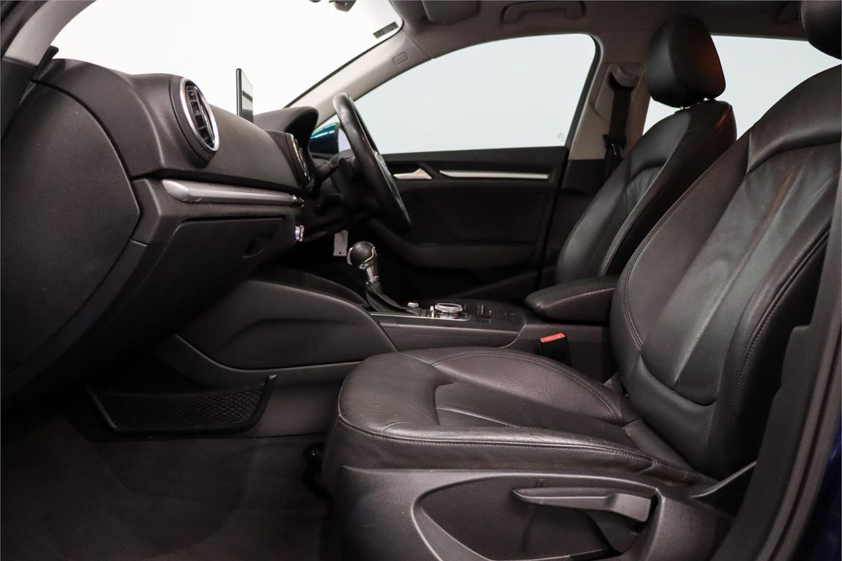 2014 Audi A3 Attraction 8V