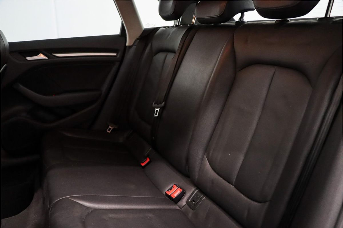 2014 Audi A3 Attraction 8V