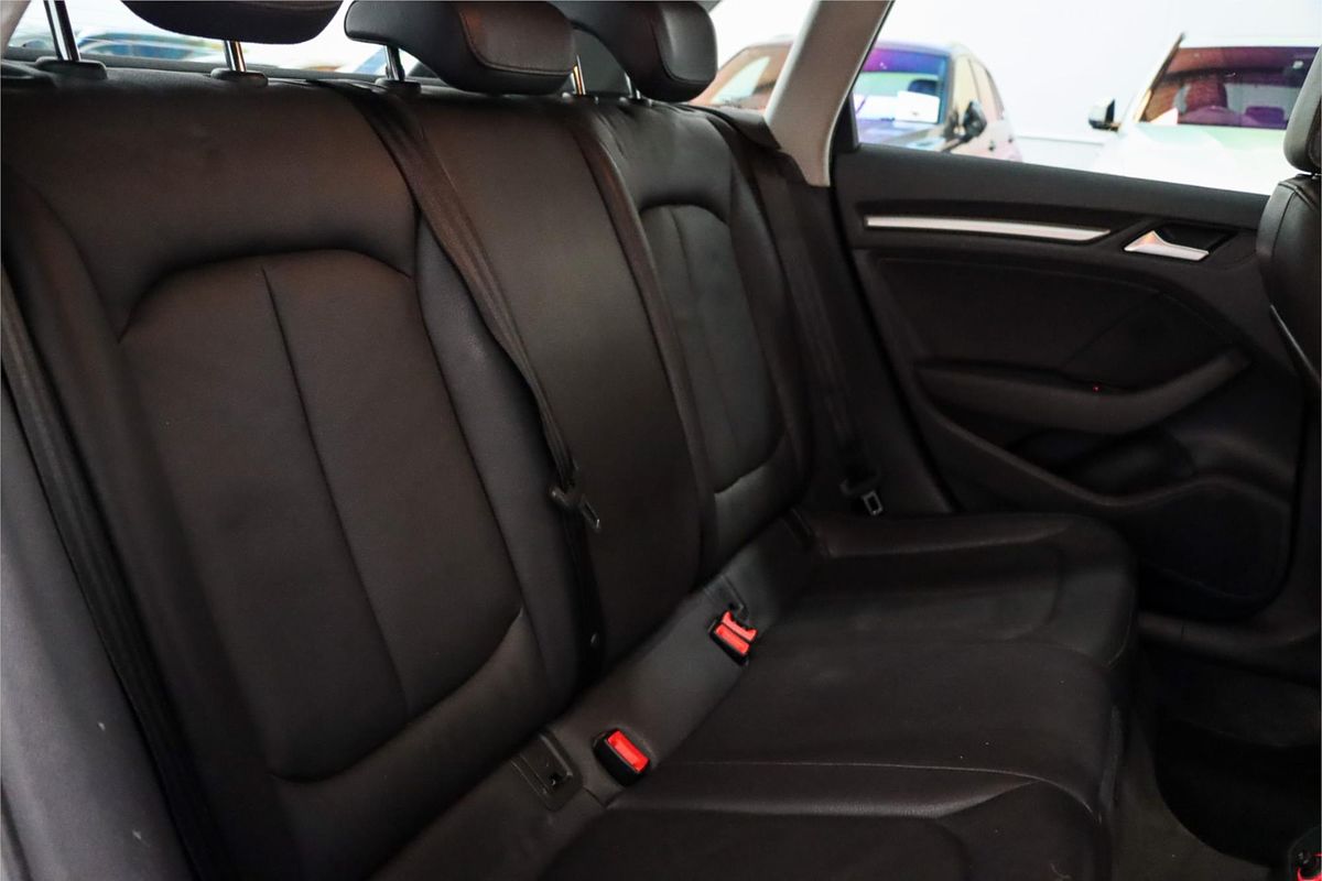 2014 Audi A3 Attraction 8V