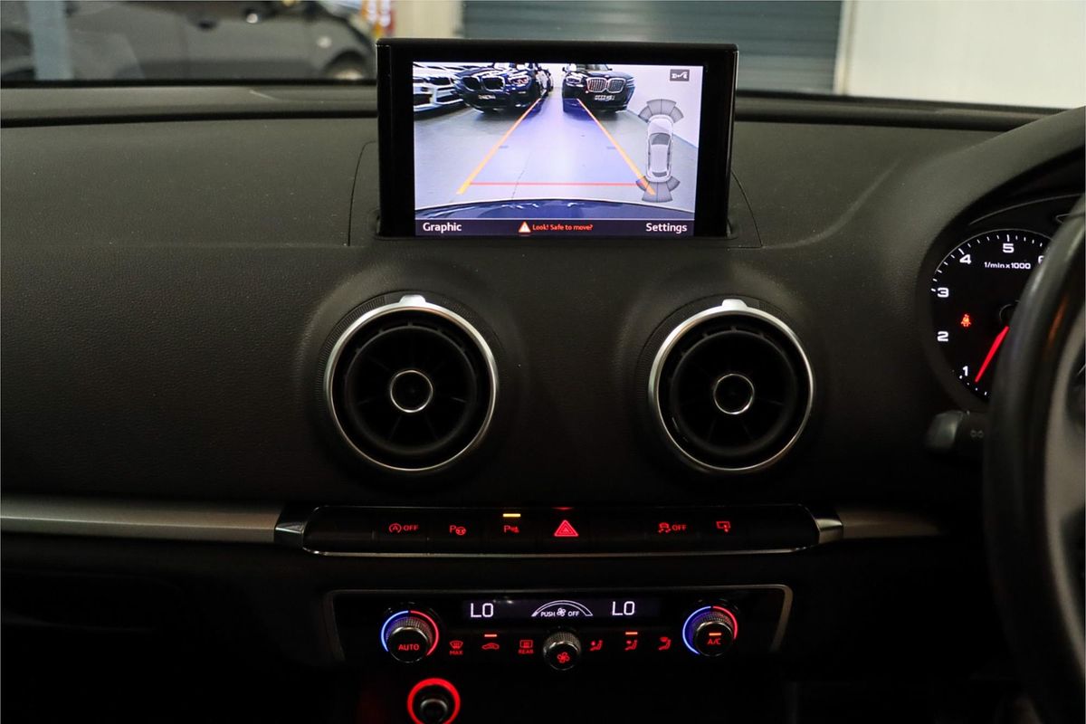 2014 Audi A3 Attraction 8V