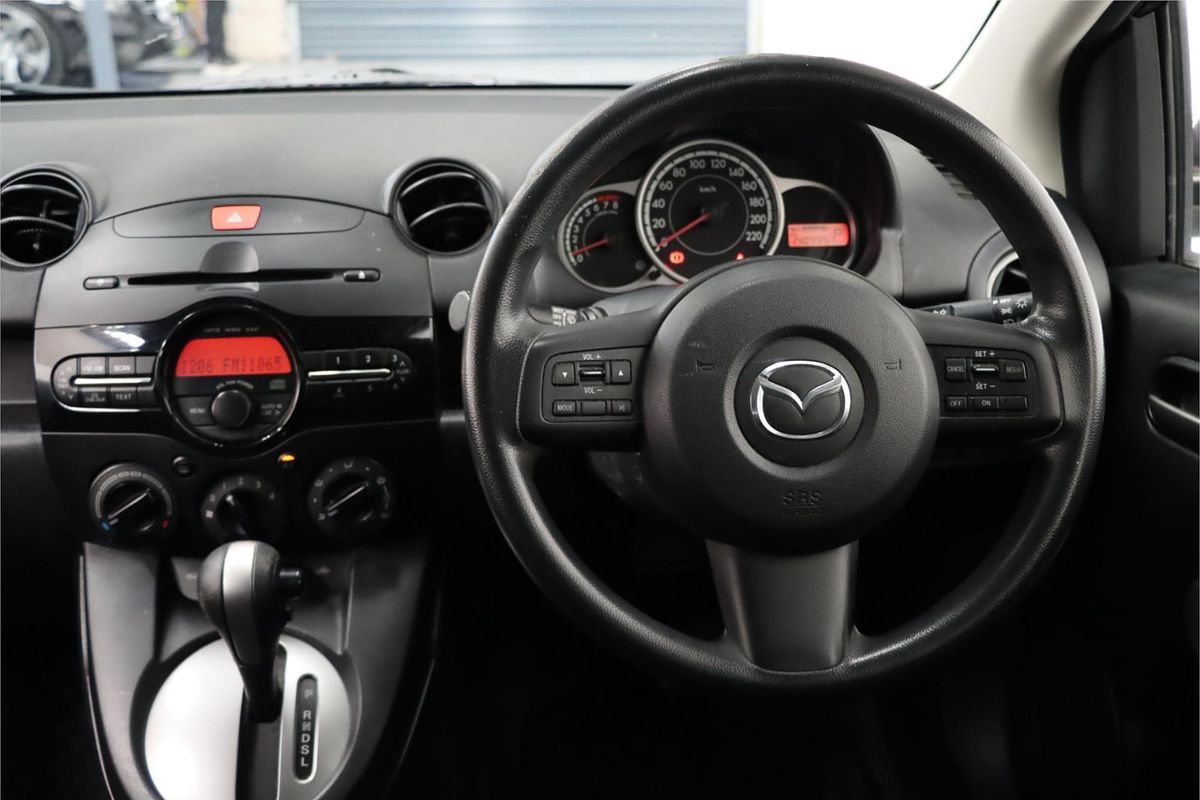2013 Mazda 2 Neo Sport DE Series 2