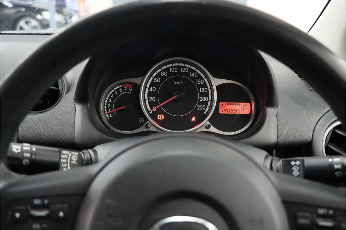 2013 Mazda 2 Neo Sport DE Series 2