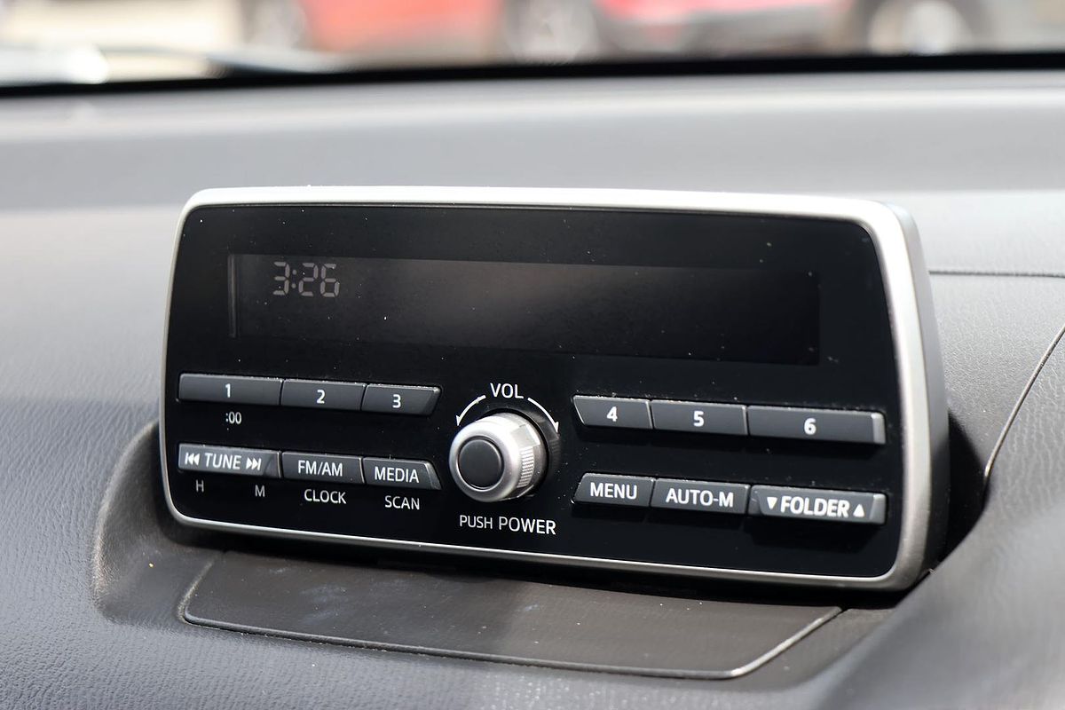 2015 Mazda 2 Maxx DJ Series