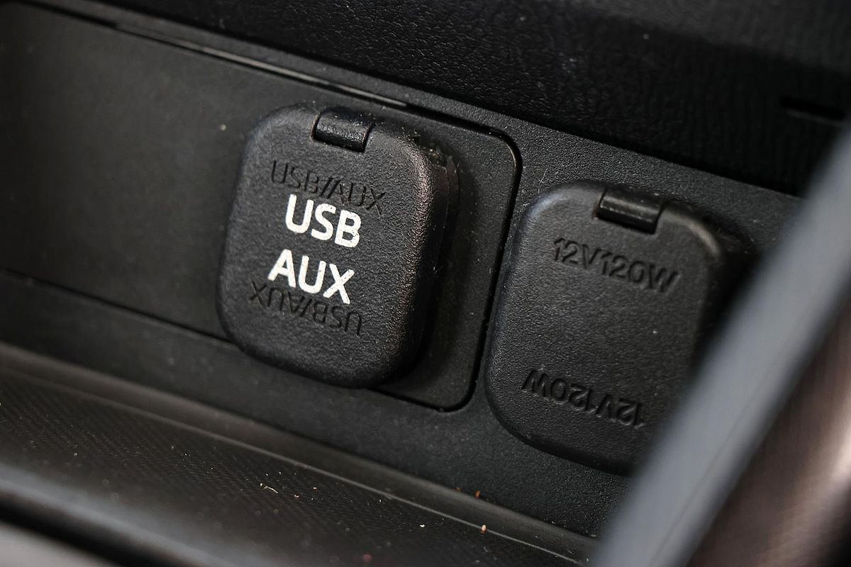 2015 Mazda 2 Maxx DJ Series