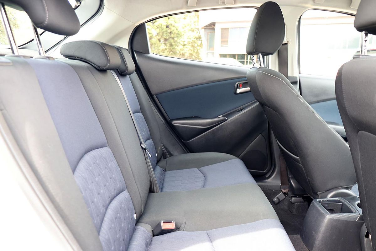 2015 Mazda 2 Maxx DJ Series
