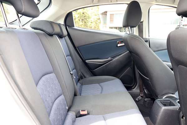 2015 Mazda 2 Maxx DJ Series