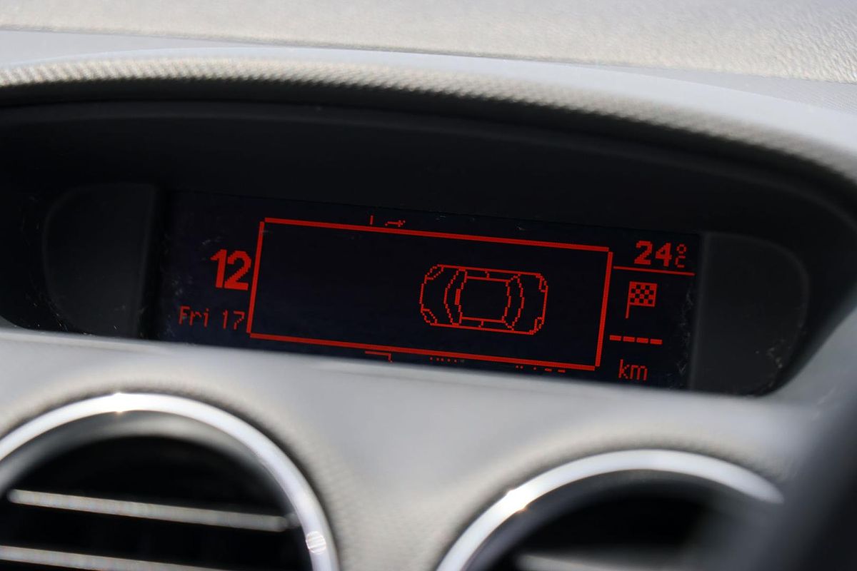 2012 Peugeot 308 Active T7
