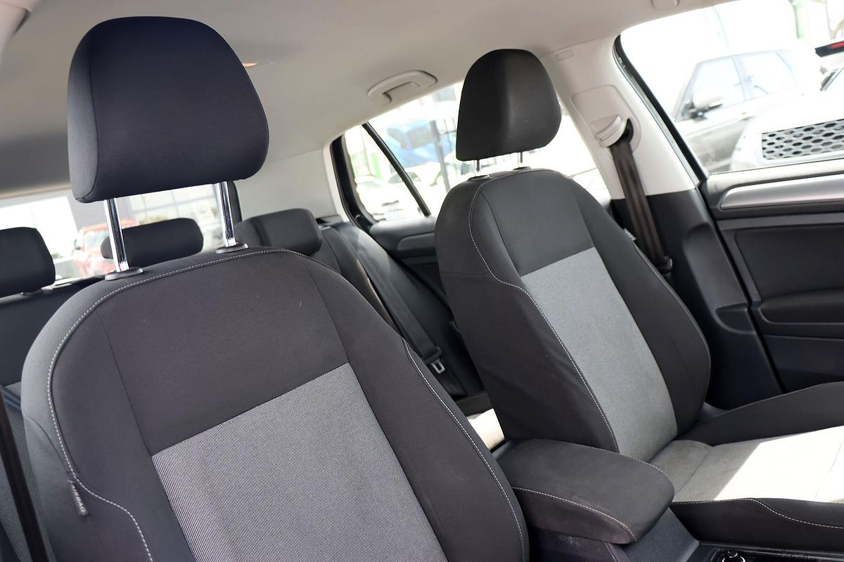 2014 Volkswagen Golf 90TSI 7