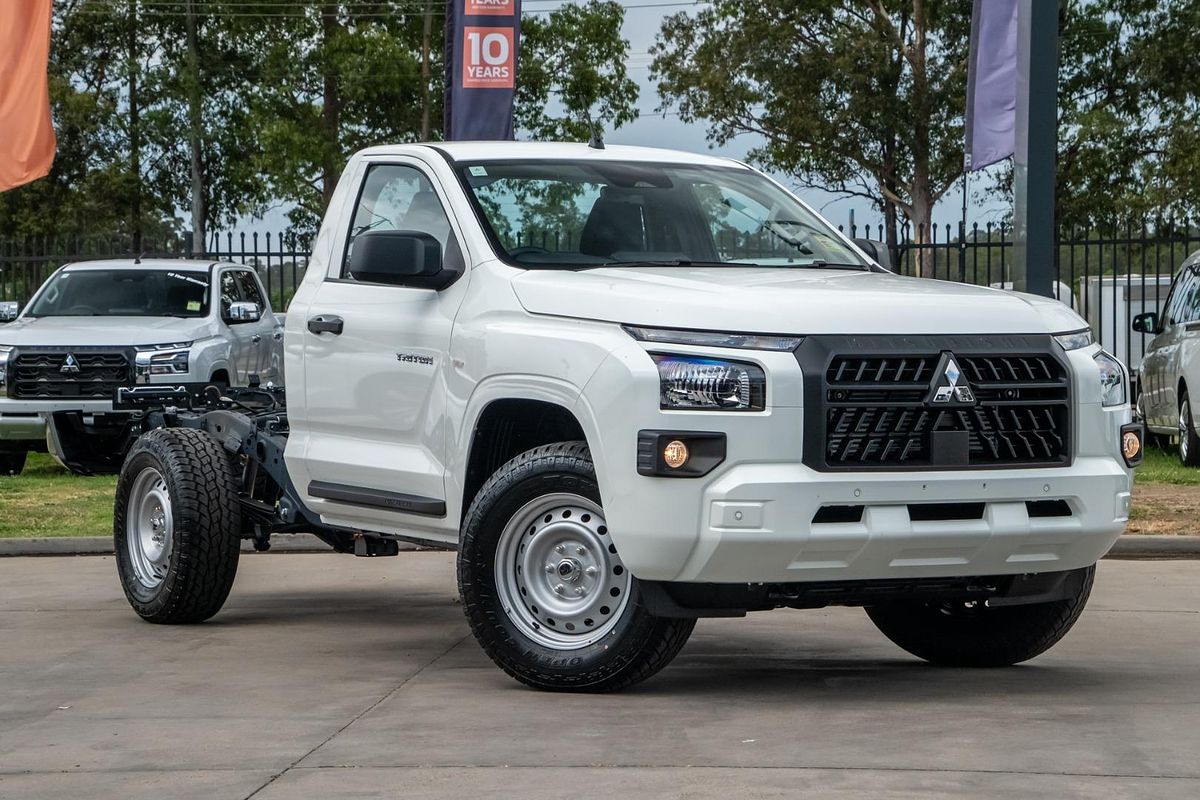 2025 Mitsubishi Triton GLX MV 4X4