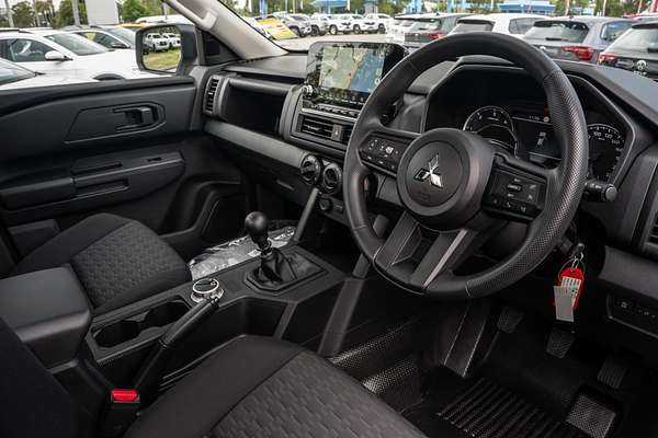 2025 Mitsubishi Triton GLX MV 4X4