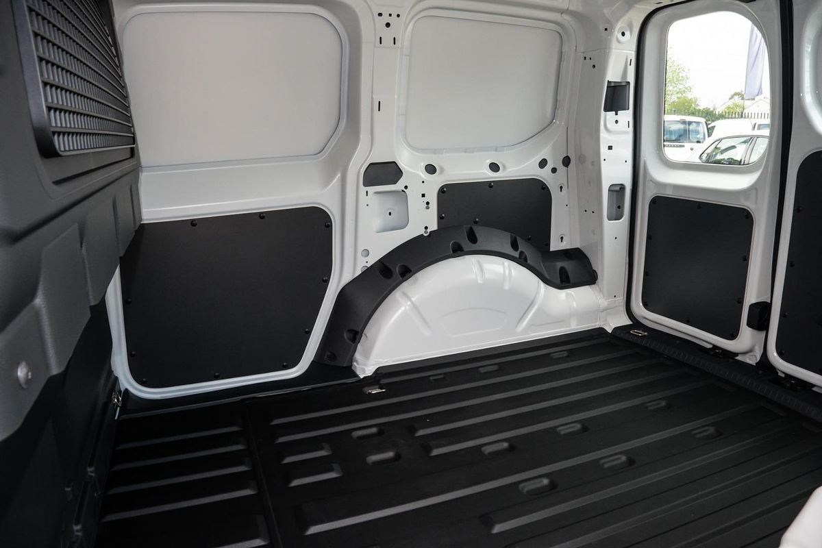 2025 Volkswagen Caddy TDI280 5 SWB