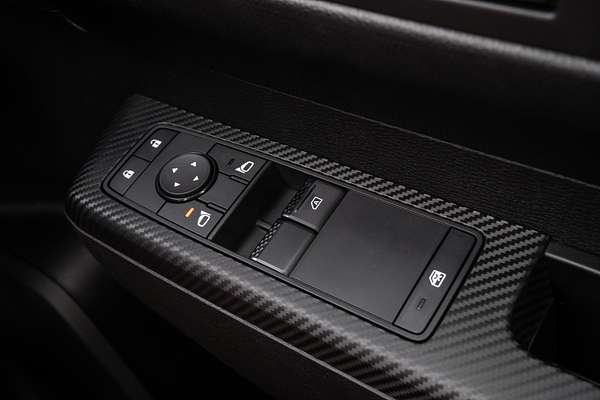 2025 Mitsubishi Triton GLX MV 4X4