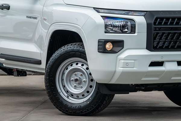 2025 Mitsubishi Triton GLX MV 4X4