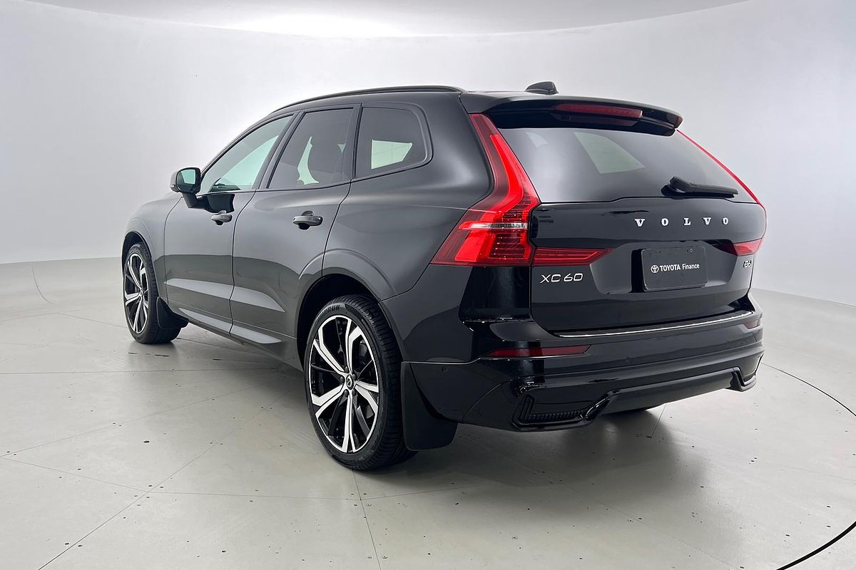 2021 Volvo XC60 T6 R-Design
