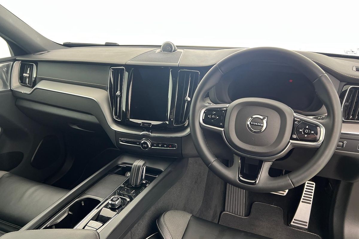 2021 Volvo XC60 T6 R-Design