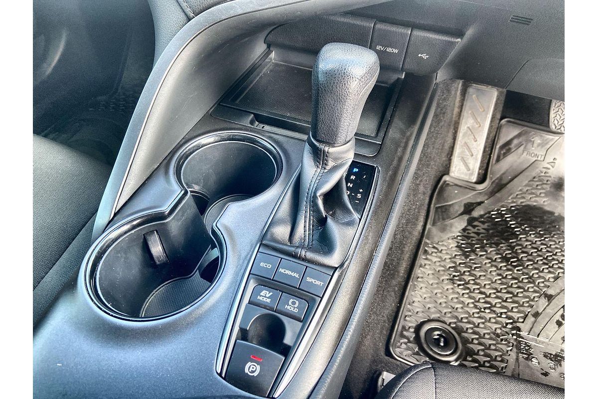 2021 Toyota Camry Ascent AXVH70R