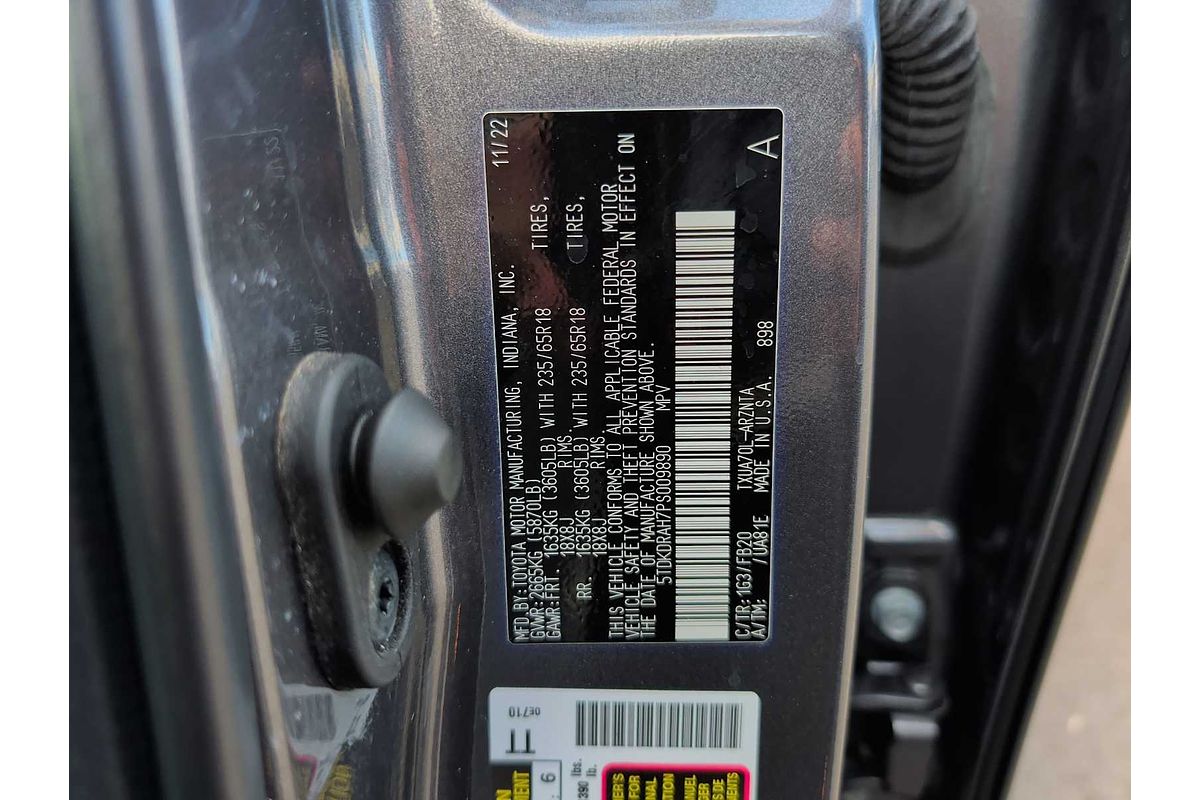 2023 Toyota Highlander L