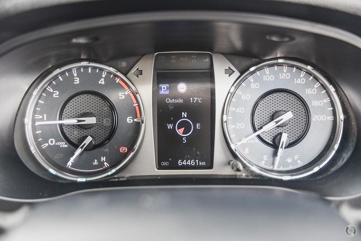 2020 Toyota Hilux SR5 GUN126R 4X4