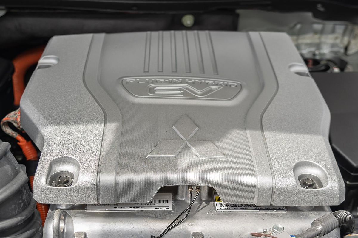 2024 Mitsubishi Eclipse Cross PHEV Exceed YB