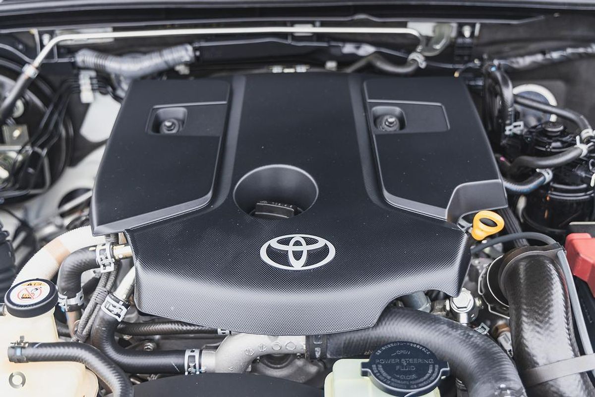 2020 Toyota Hilux SR5 GUN126R 4X4