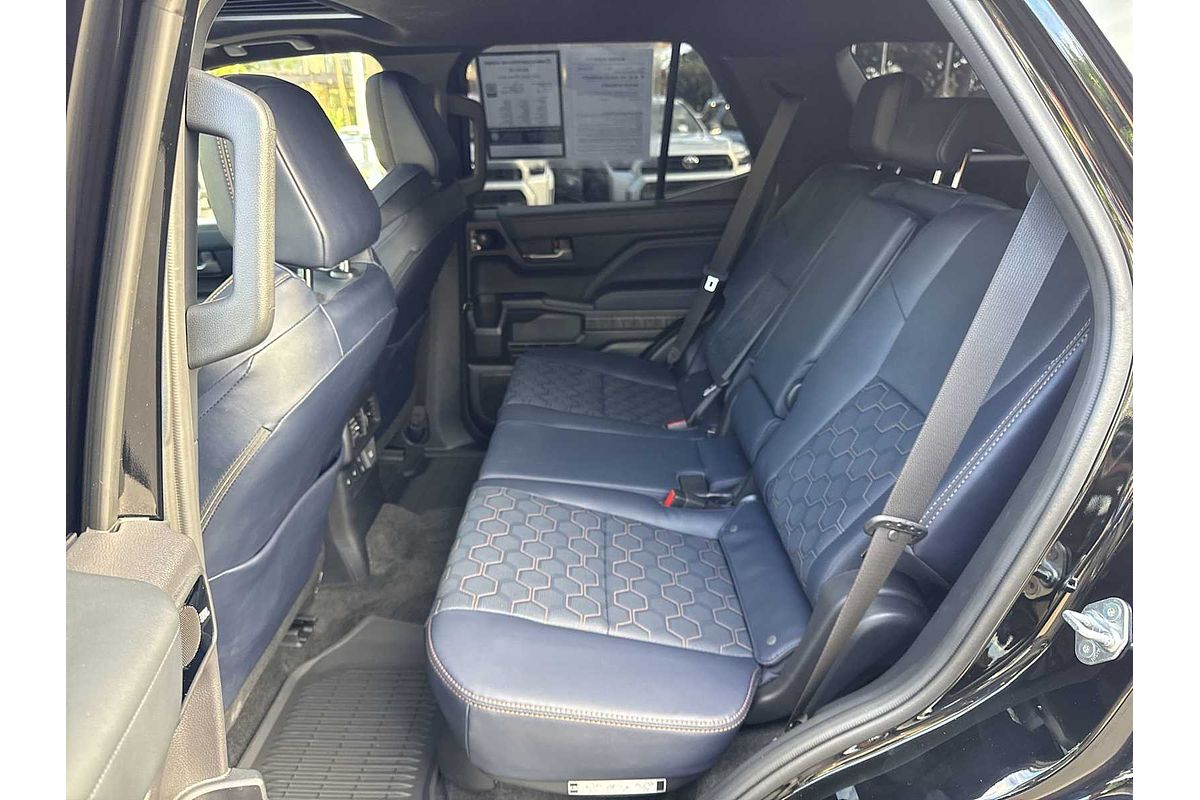 2025 Toyota 4Runner Hybrid Platinum