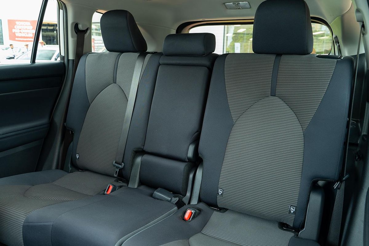 2024 Toyota Kluger GX AXUH78R