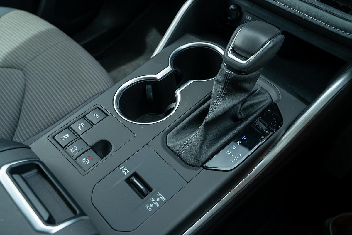 2024 Toyota Kluger GX AXUH78R