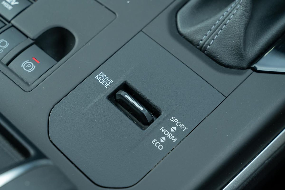 2024 Toyota Kluger GX AXUH78R