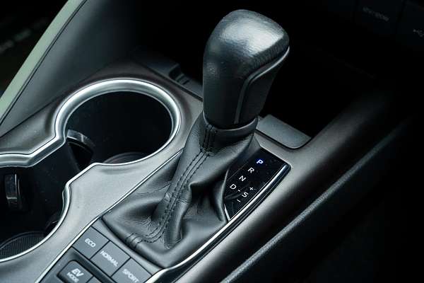 2021 Toyota Camry SX AXVH70R