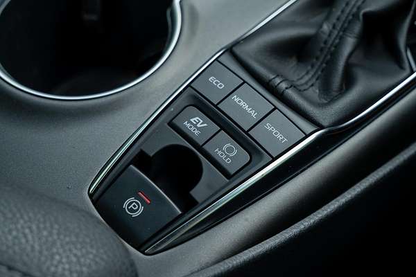 2021 Toyota Camry SX AXVH70R