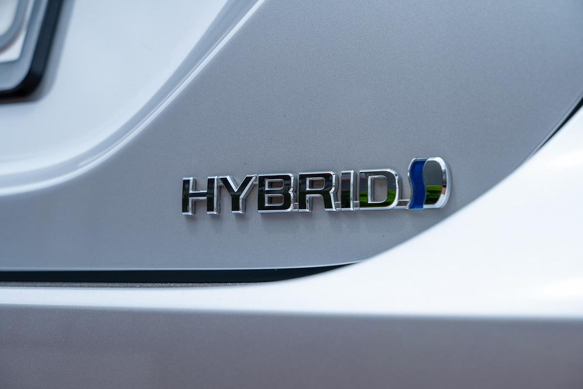 2021 Toyota Camry SX AXVH70R