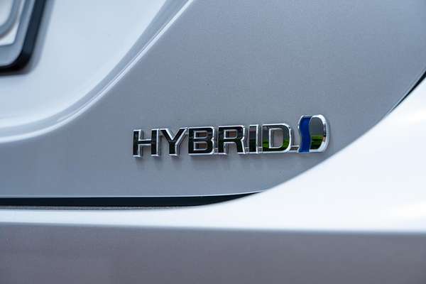 2021 Toyota Camry SX AXVH70R