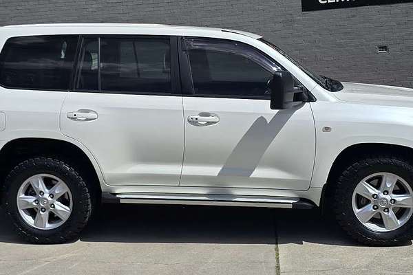 2011 Toyota Landcruiser Altitude VDJ200R