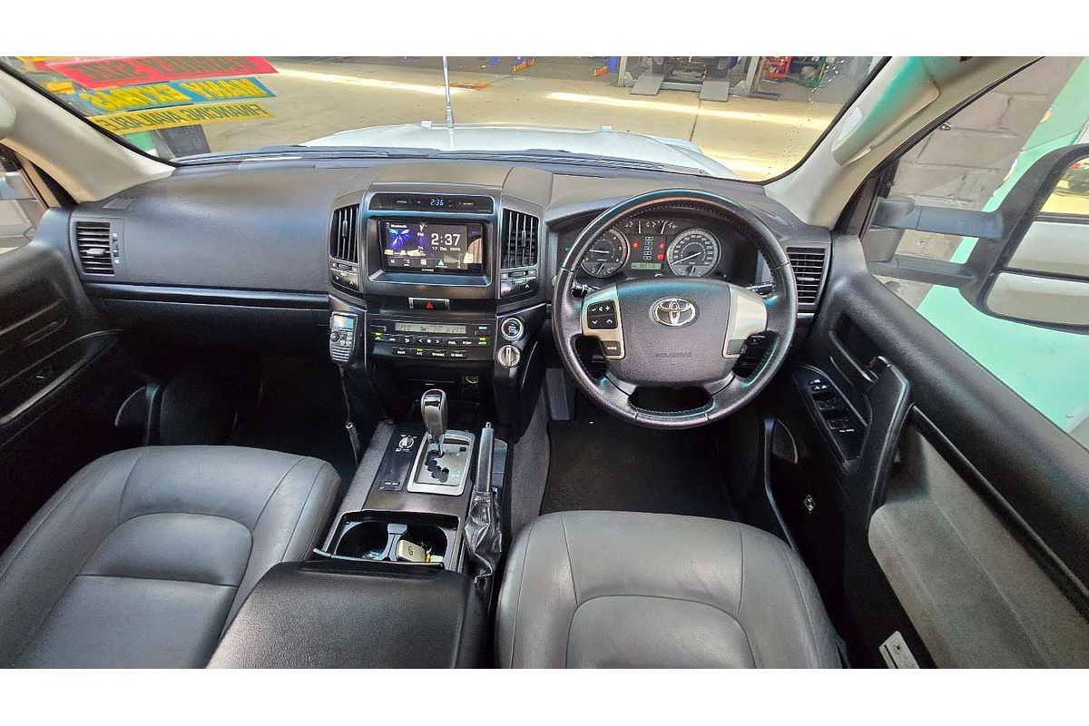 2011 Toyota Landcruiser Altitude VDJ200R
