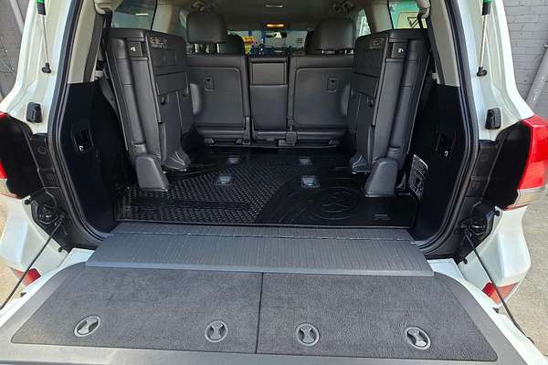 2011 Toyota Landcruiser Altitude VDJ200R
