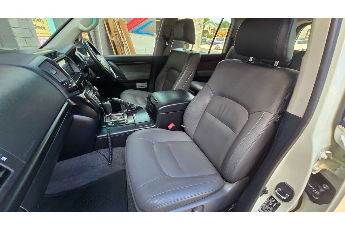 2011 Toyota Landcruiser Altitude VDJ200R