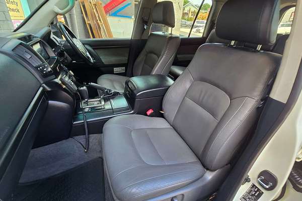 2011 Toyota Landcruiser Altitude VDJ200R