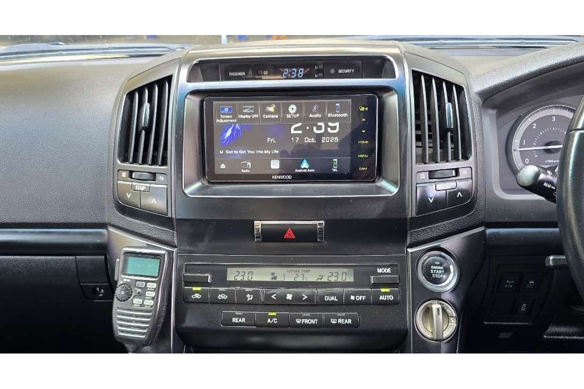2011 Toyota Landcruiser Altitude VDJ200R