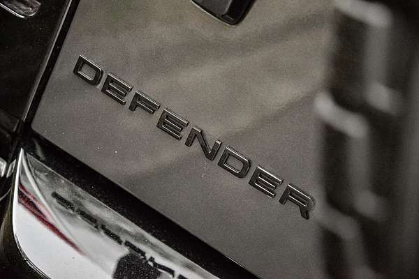 2024 Land Rover Defender 110 P400e X-Dynamic SE L663
