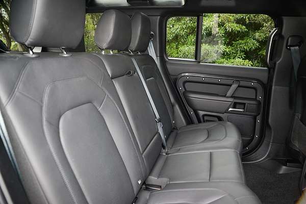 2024 Land Rover Defender 110 P400e X-Dynamic SE L663