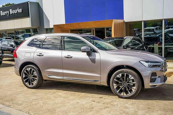2025 Volvo XC60 Plus B5 Bright