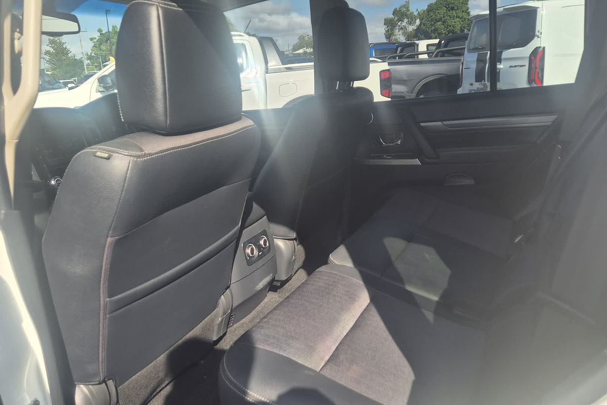 2020 Mitsubishi Pajero GLS NX